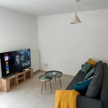 Sunny 2br W Private Terrace&secure Parking Apartamento *