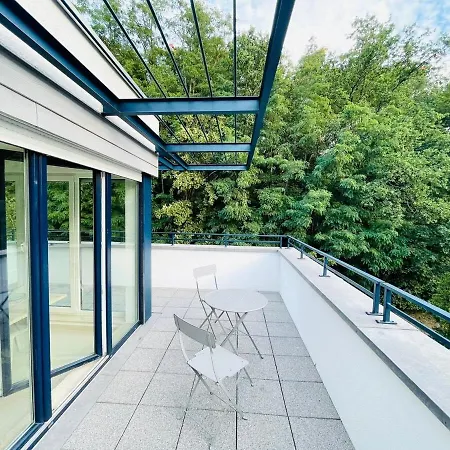 Sunny 2br W Private Terrace&secure Parking *