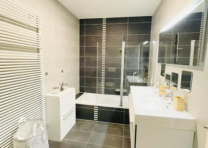 Lägenhet Sunny 2br W Private Terrace&secure Parking Luxemburg