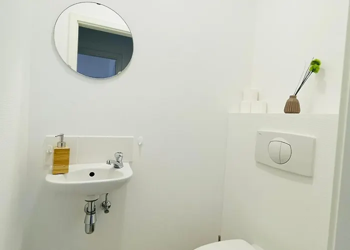 Sunny 2br W Private Terrace&secure Parking Appartement *